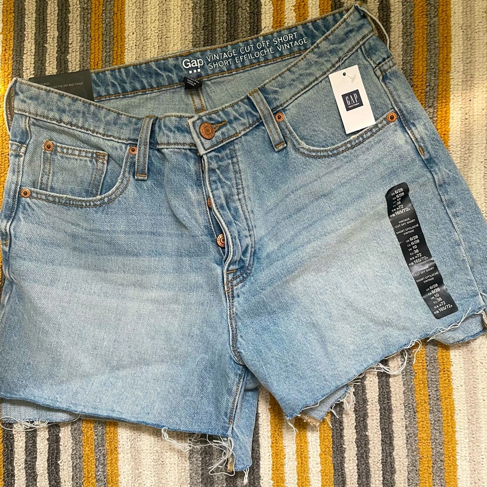 GAP Vintage Cut Off Short